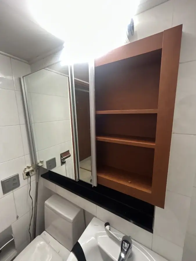 욕실수납장교체 시공 전 낡은 수납장