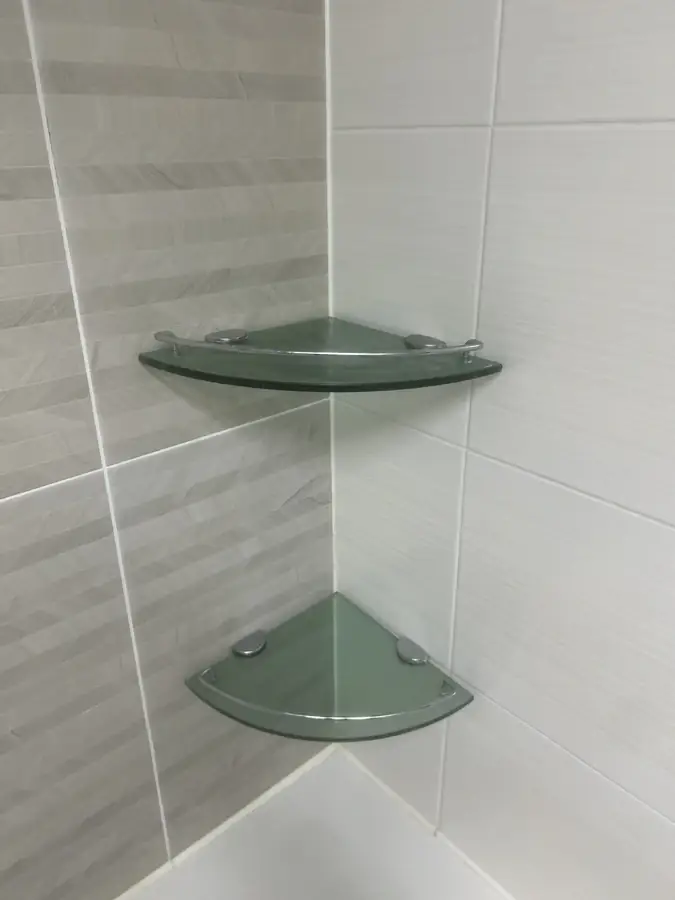 욕실선반교체 시공 후 새 코너선반
