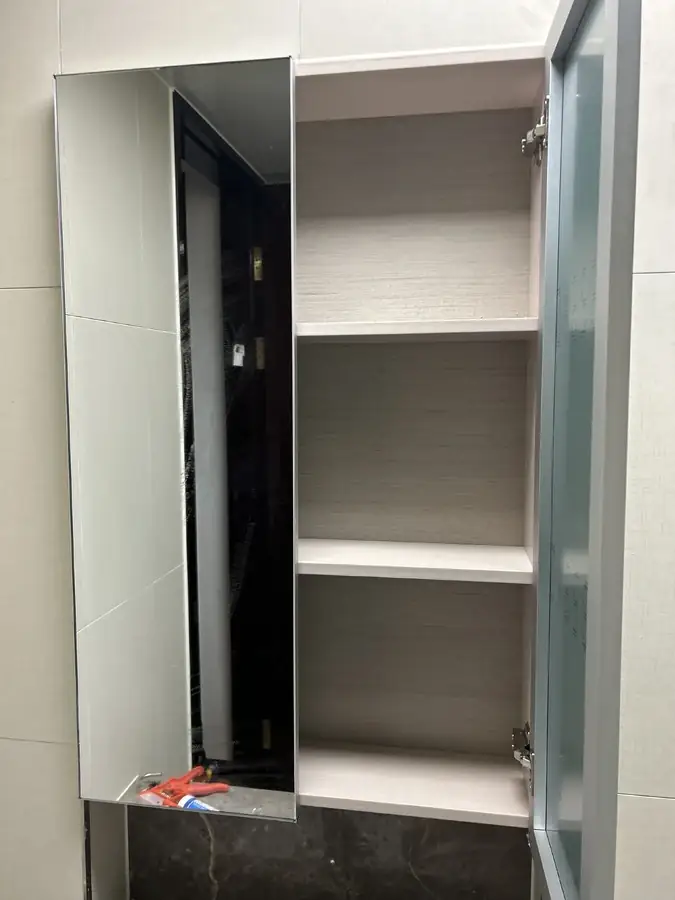 욕실거울장교체 시공 후 새 거울장